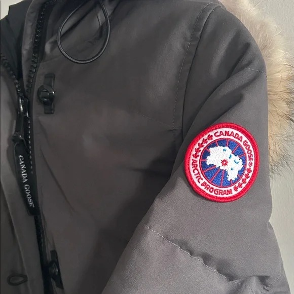 Women's Canada Goose Lorette Parka (S) - Picture 5 of 8